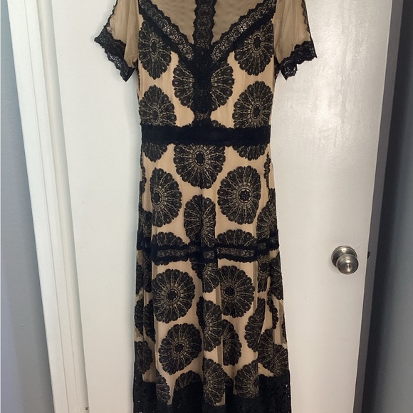 Nightcap Black and Tan Lace Maxi Dress M - Picture 1 of 16